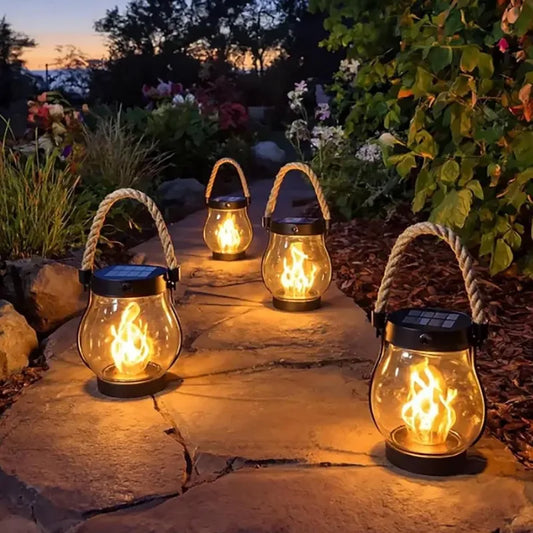 火を使わず、置くだけで“焚き火気分” ベランダ・寝室・キャンプで使える炎ゆらぎLEDランタン